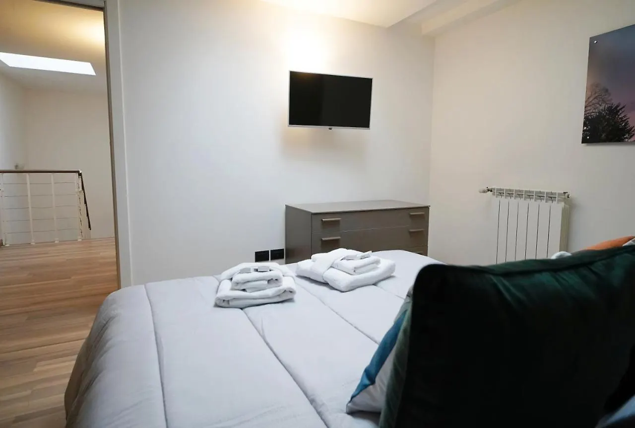 Rentopolis Apartments - Palazzo Candiani Milan 0*,  Italy