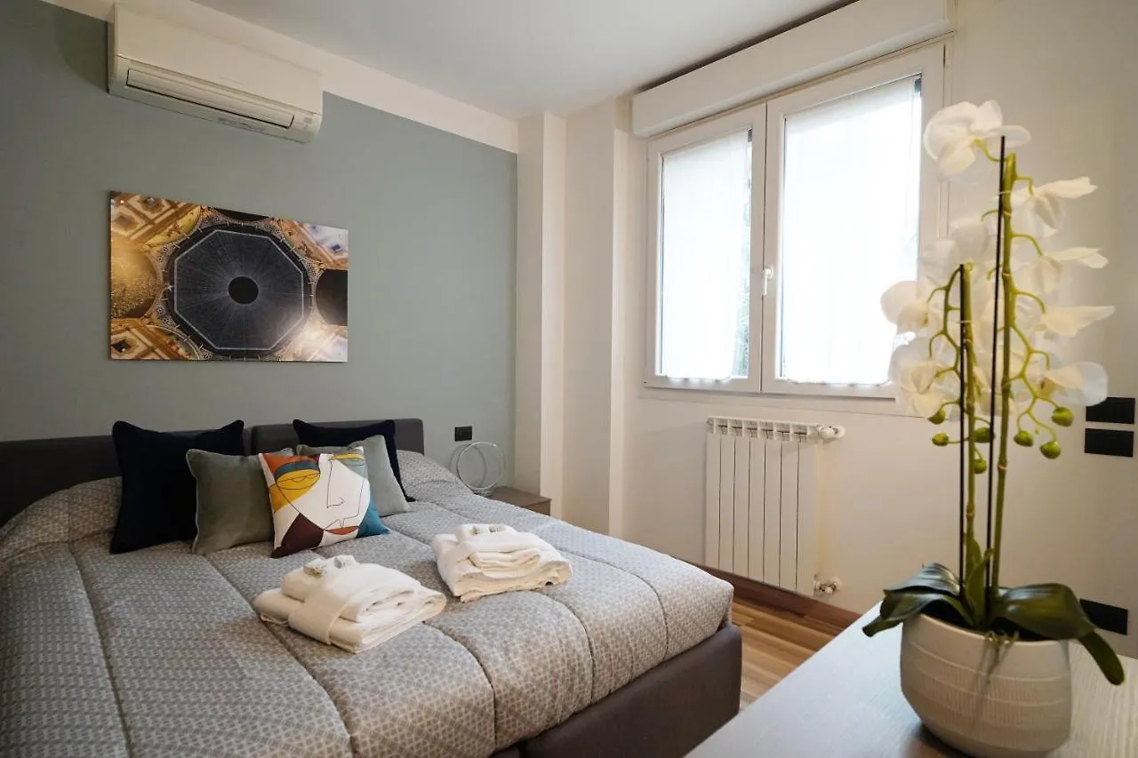 Rentopolis Apartments - Palazzo Candiani Milan 0*,