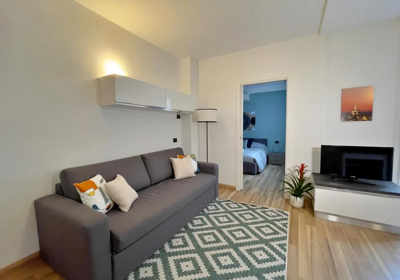 Rentopolis Apartments - Palazzo Candiani ミラノ イタリア