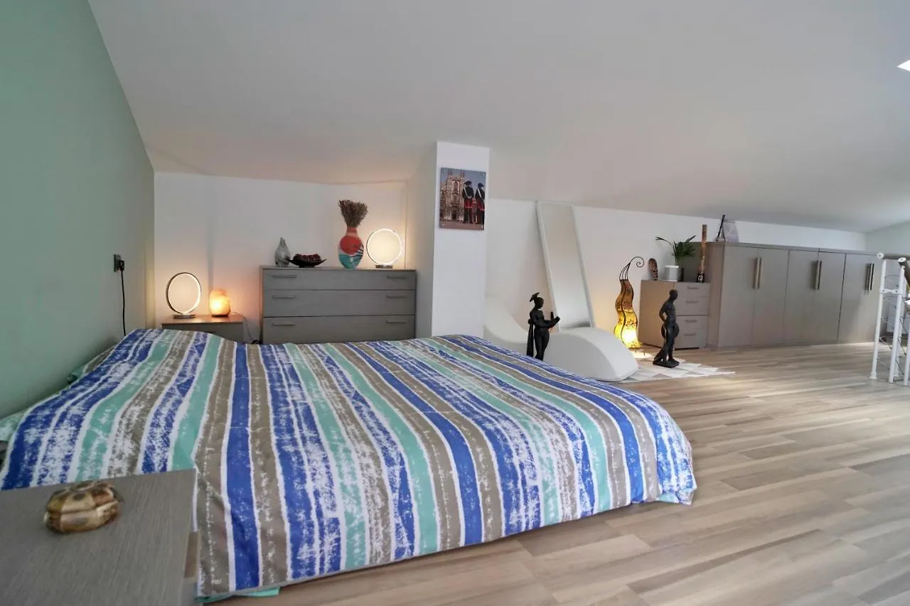 Rentopolis Apartments - Palazzo Candiani Milan 0*,