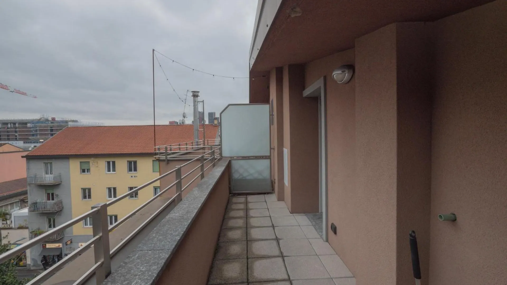 Rentopolis Apartments - Palazzo Candiani Milan 0*,