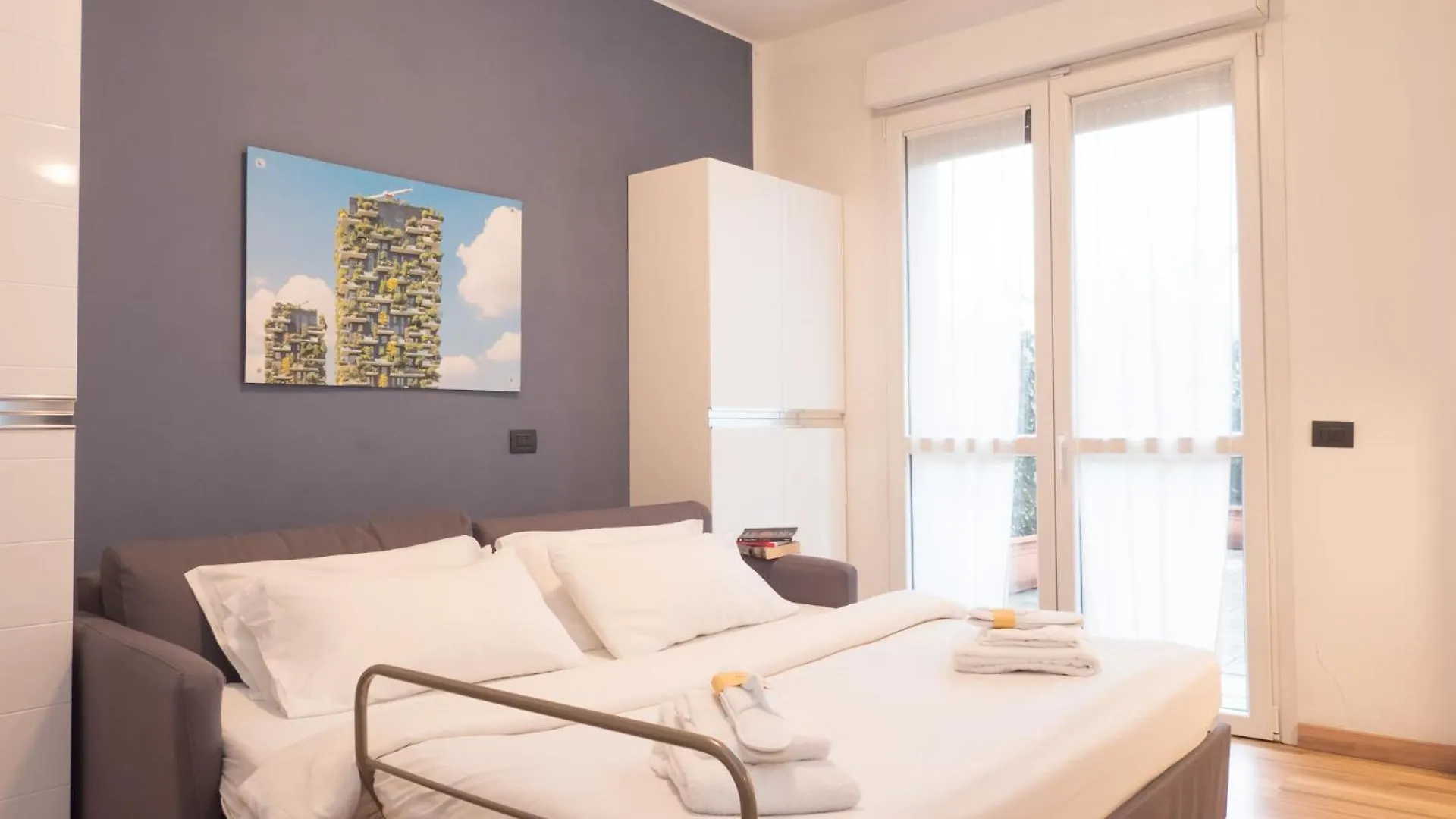 Rentopolis Apartments - Palazzo Candiani Milan