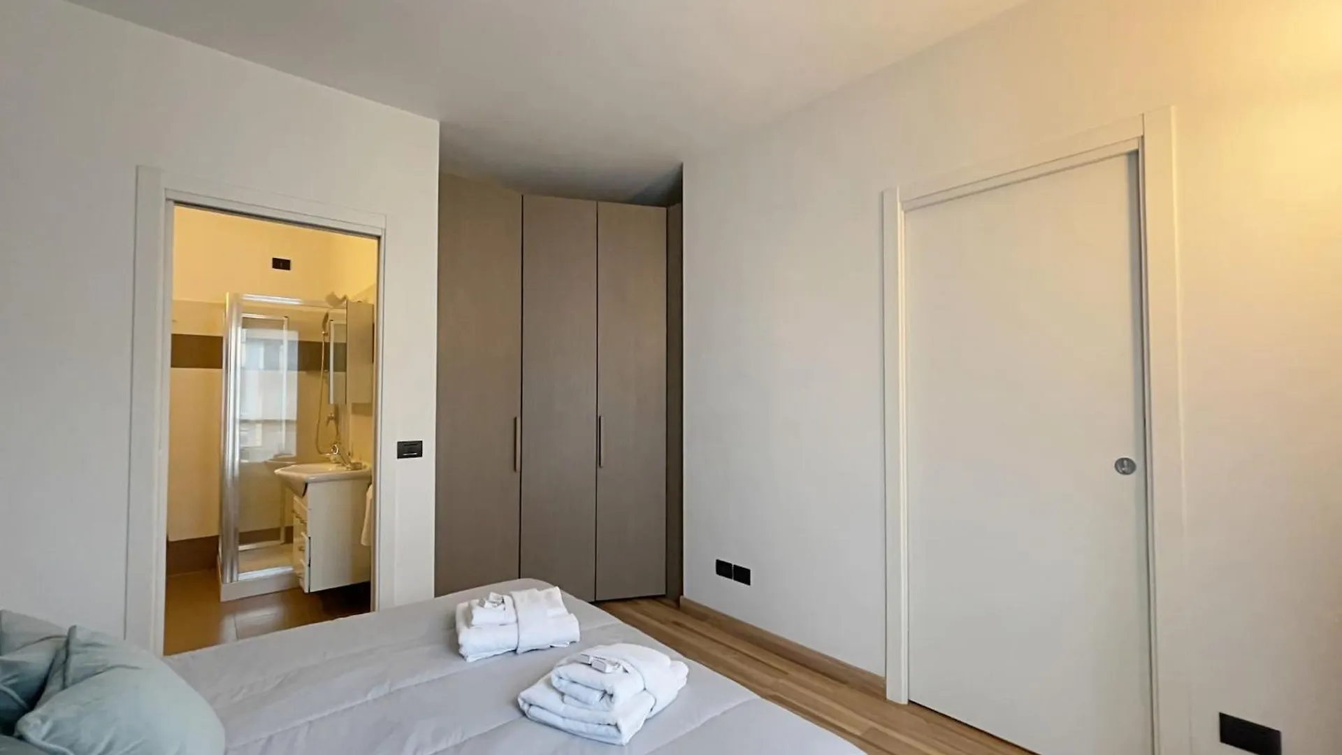 Rentopolis Apartments - Palazzo Candiani Milan Italy