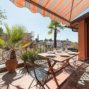 The Spanish Steps Grand Penthouse Apartment Rome