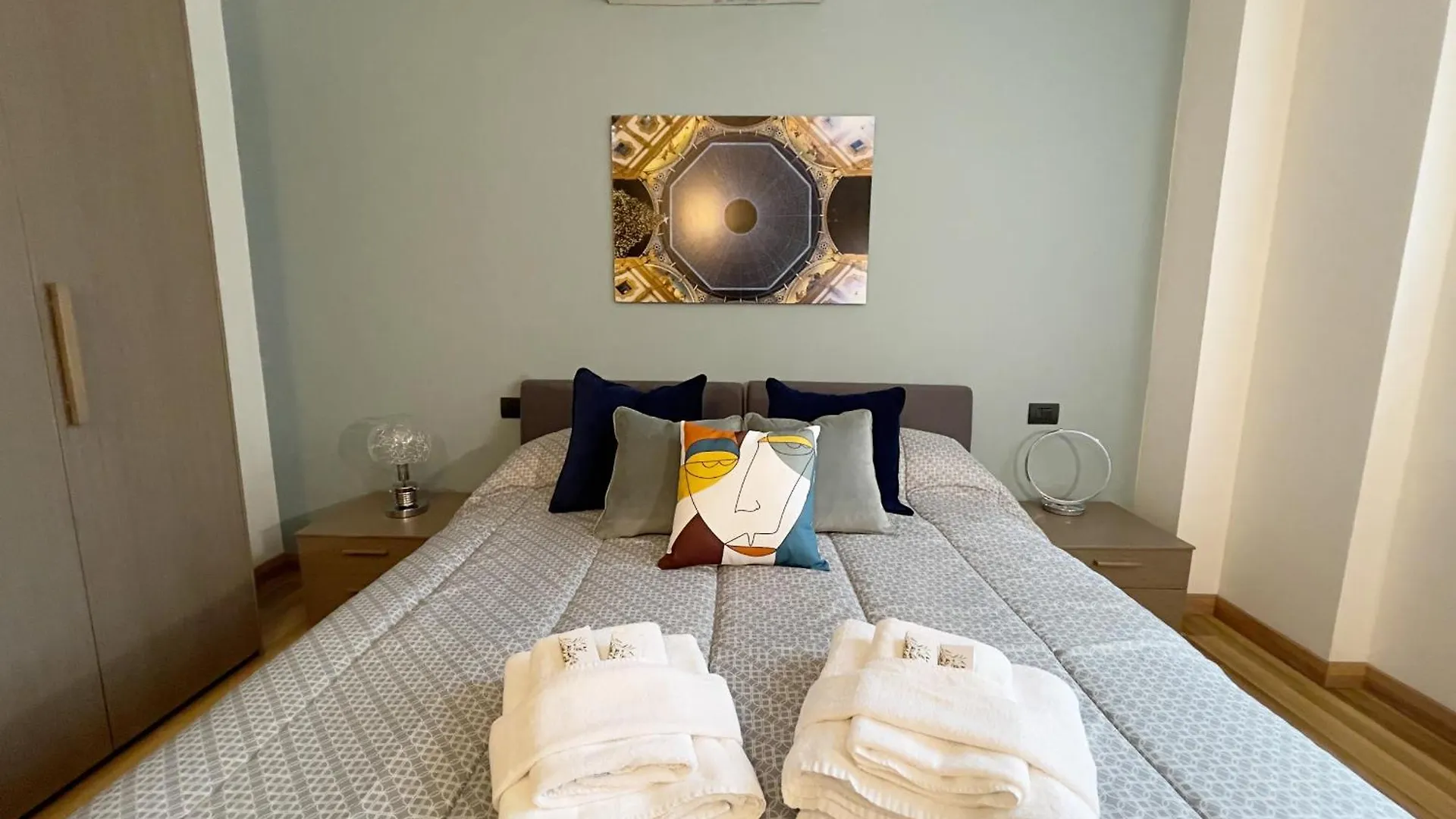 Rentopolis Apartments - Palazzo Candiani ميلان