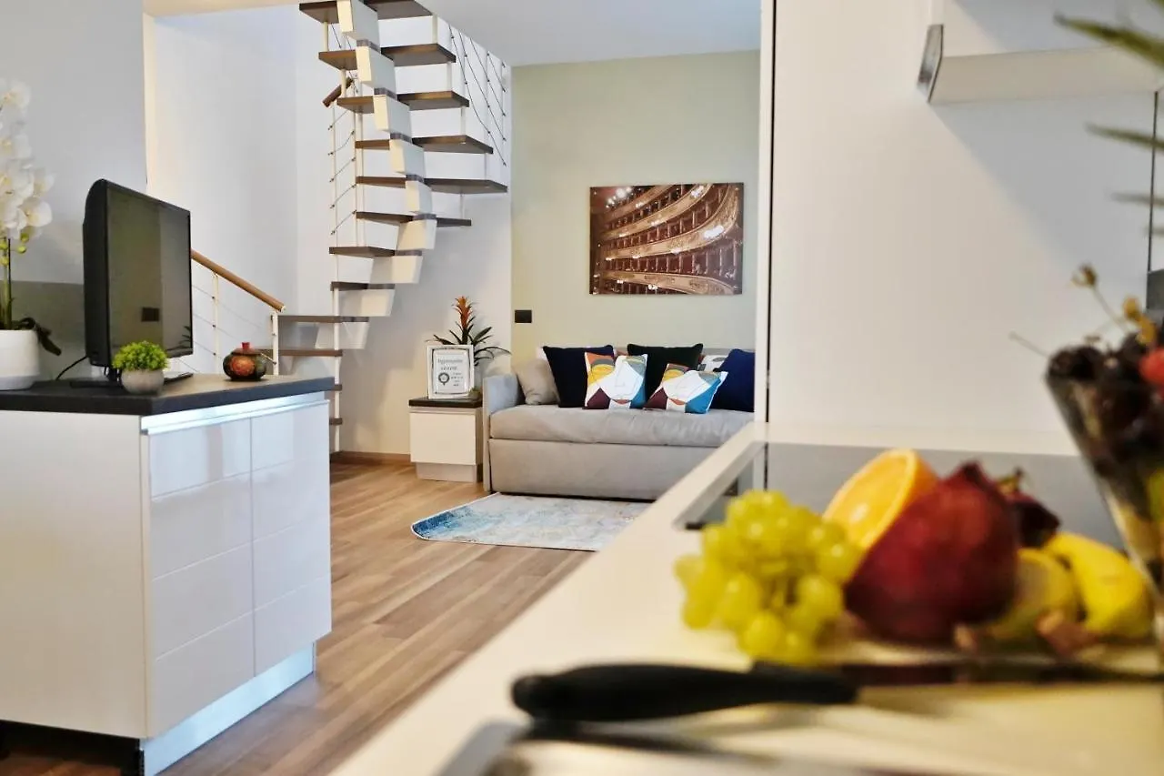 Rentopolis Apartments - Palazzo Candiani ميلان