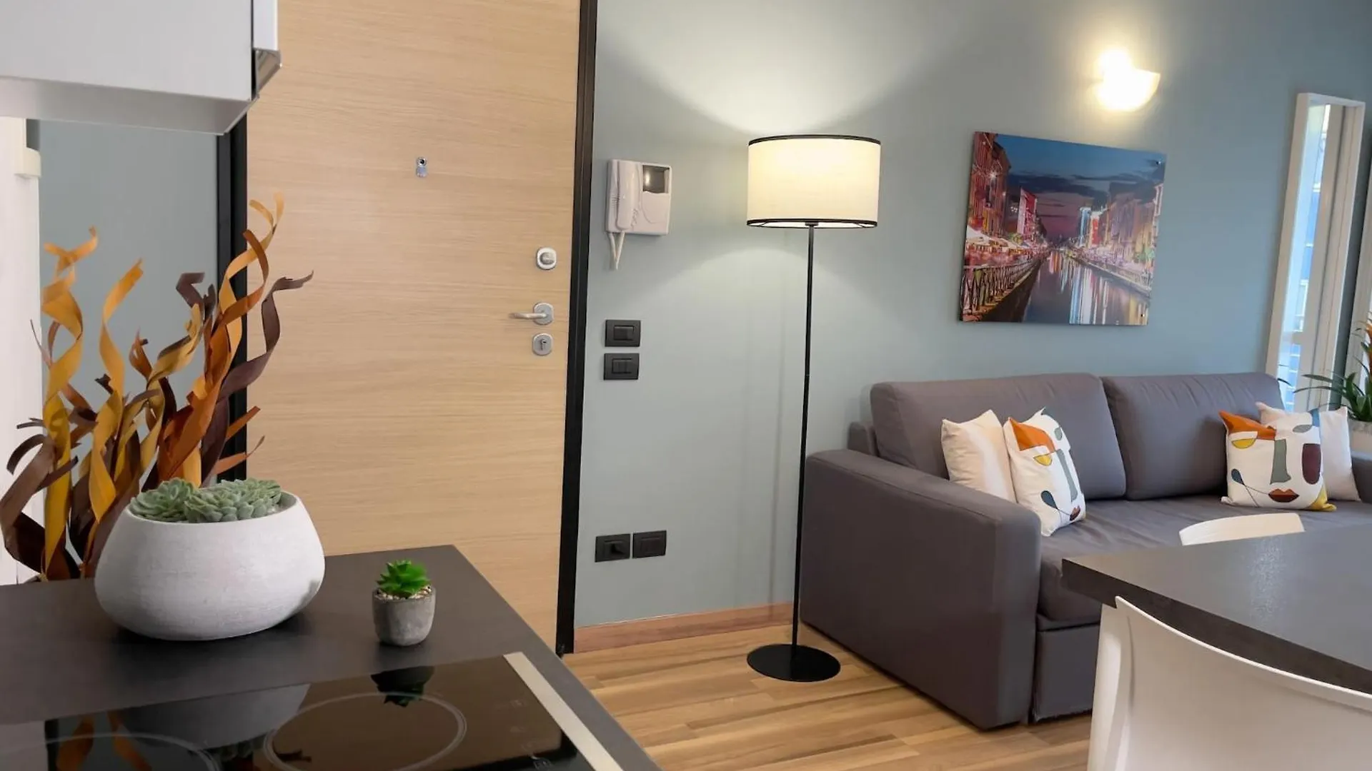 Rentopolis Apartments - Palazzo Candiani ميلان